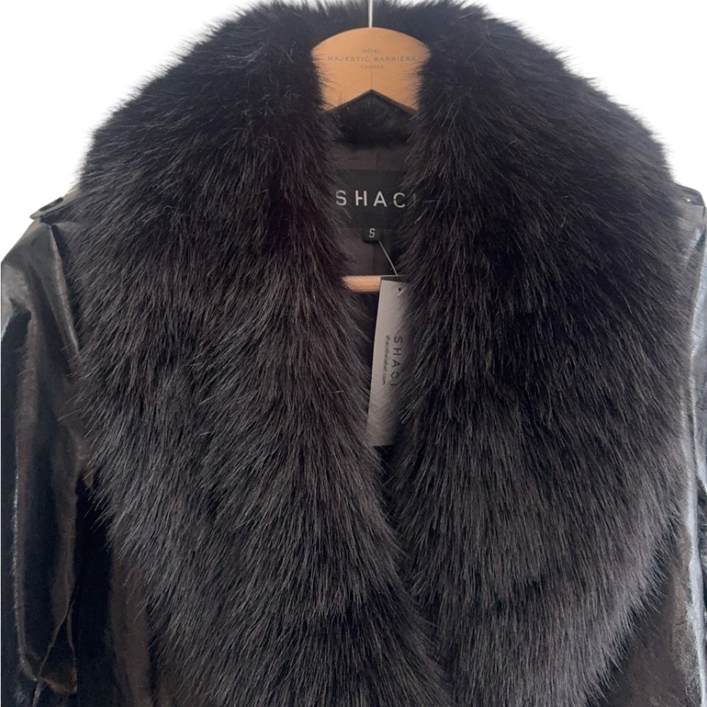NWT‎ SHACI Black Faux Shiny Leather Fur Trim Crop Jacket Size Small - Picture 4 of 7